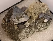 Octahedral magnetite crystals